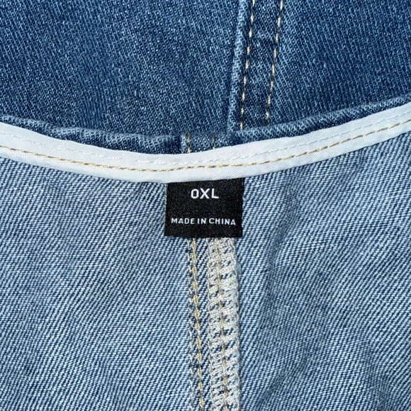 EMERY ROSE Plus Size Casual Denim Vest - Picture 5 of 7